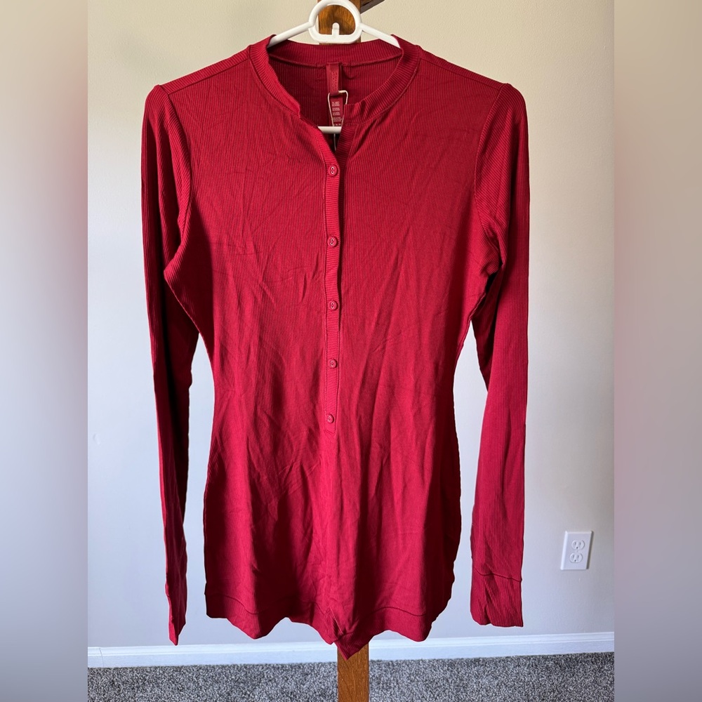 Skims Soft Lounge Button-Up Henley Onesie in Brick Size Medium NWT